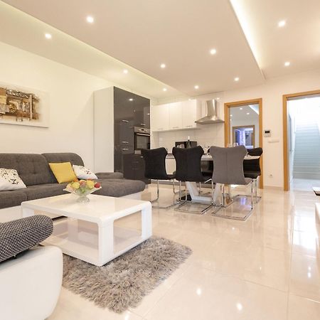Luxury Apartment Aria Трогир Екстериор снимка