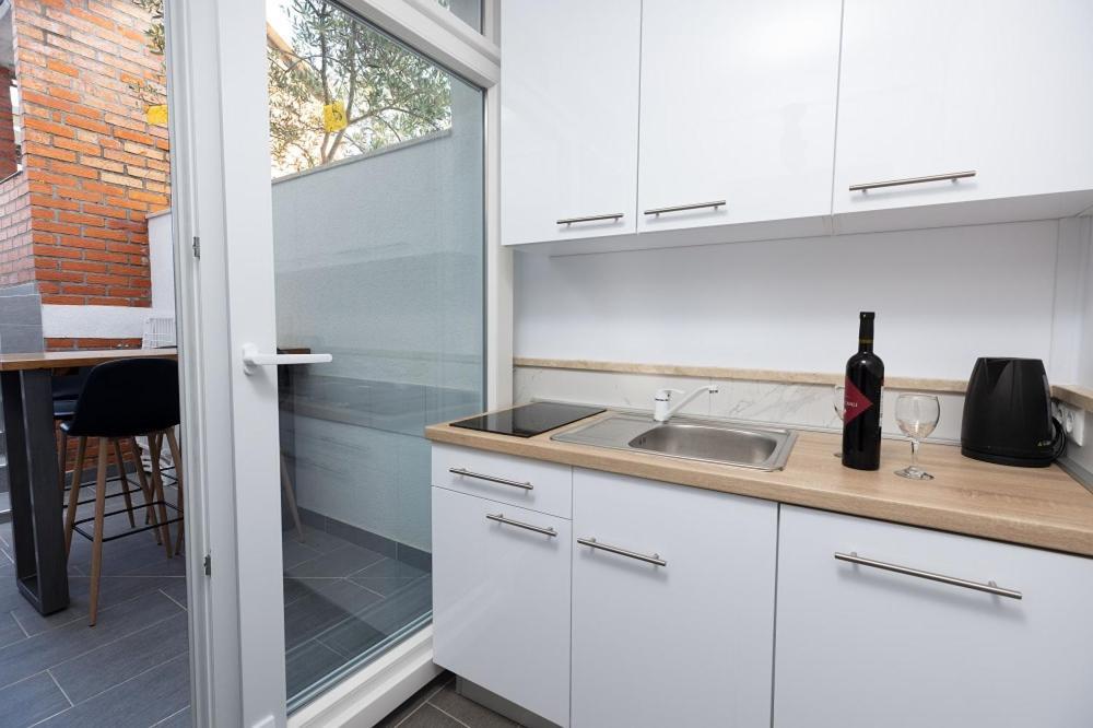 Luxury Apartment Aria Трогир Екстериор снимка
