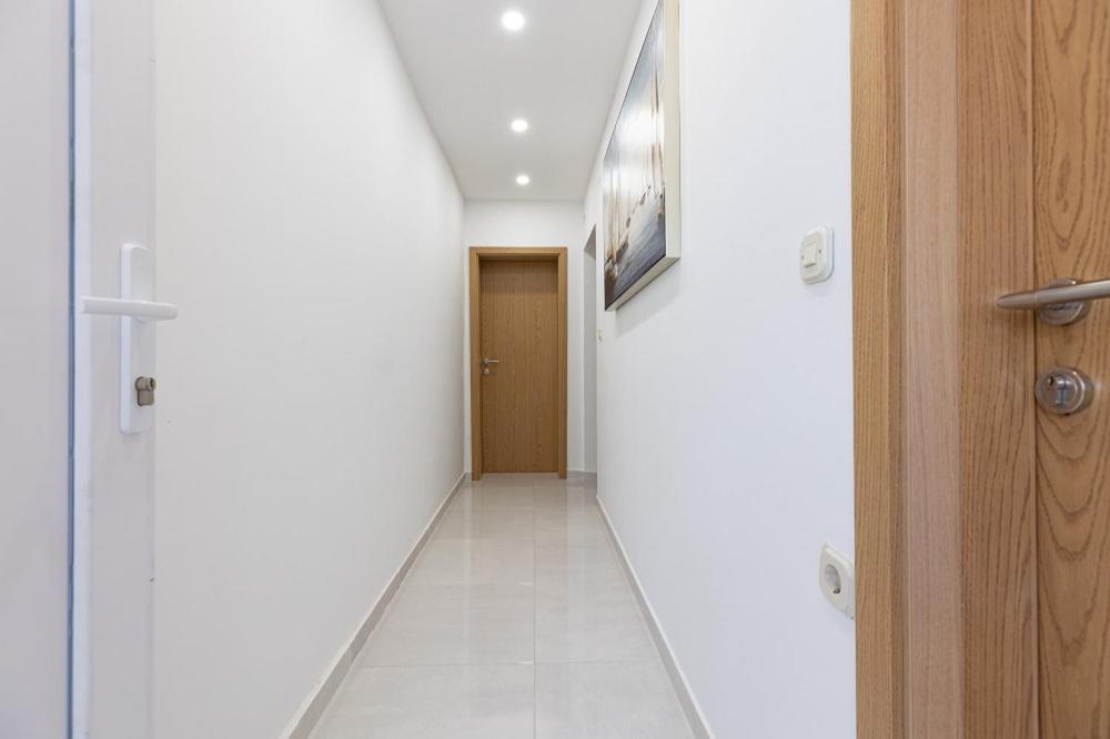 Luxury Apartment Aria Трогир Екстериор снимка