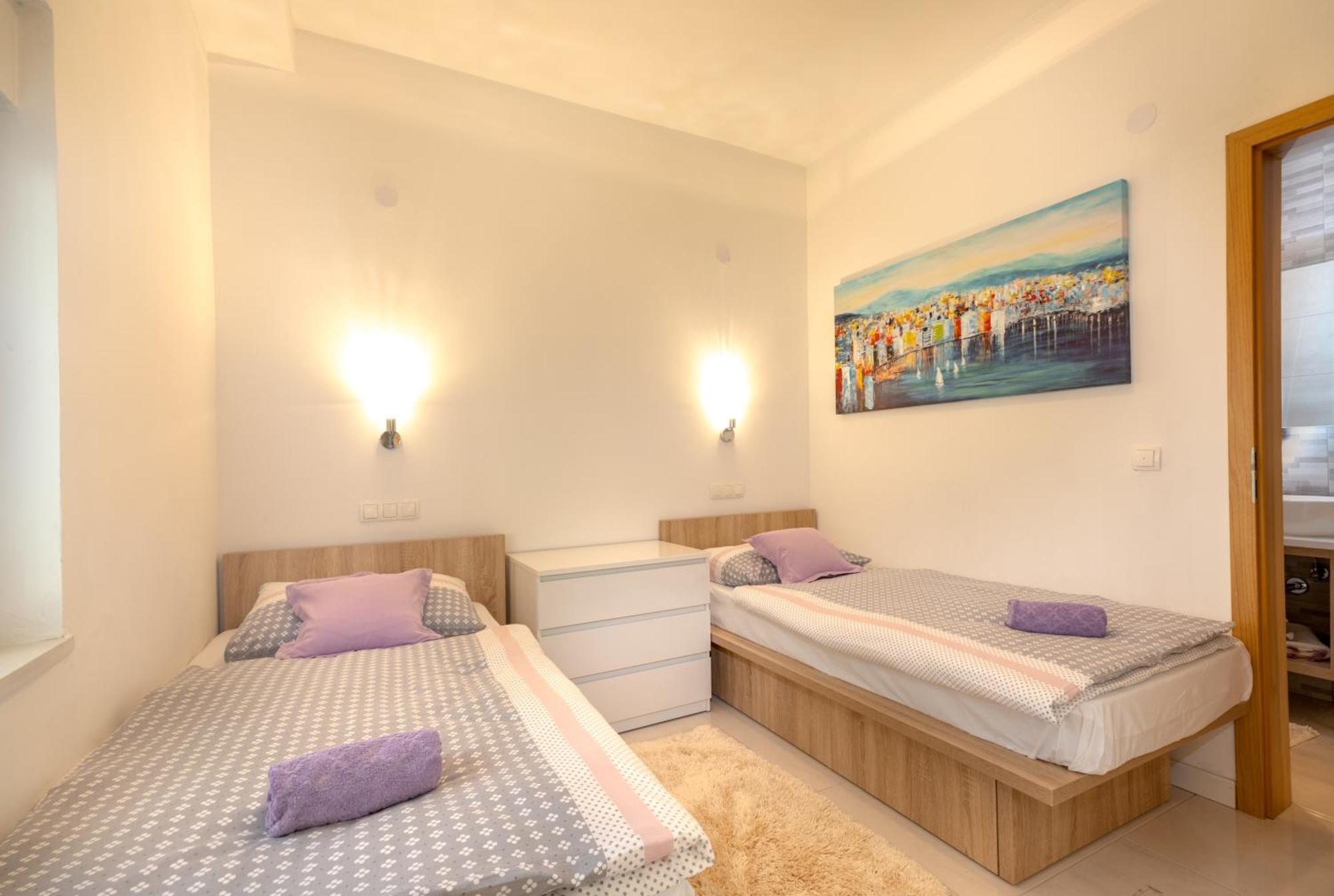 Luxury Apartment Aria Трогир Екстериор снимка
