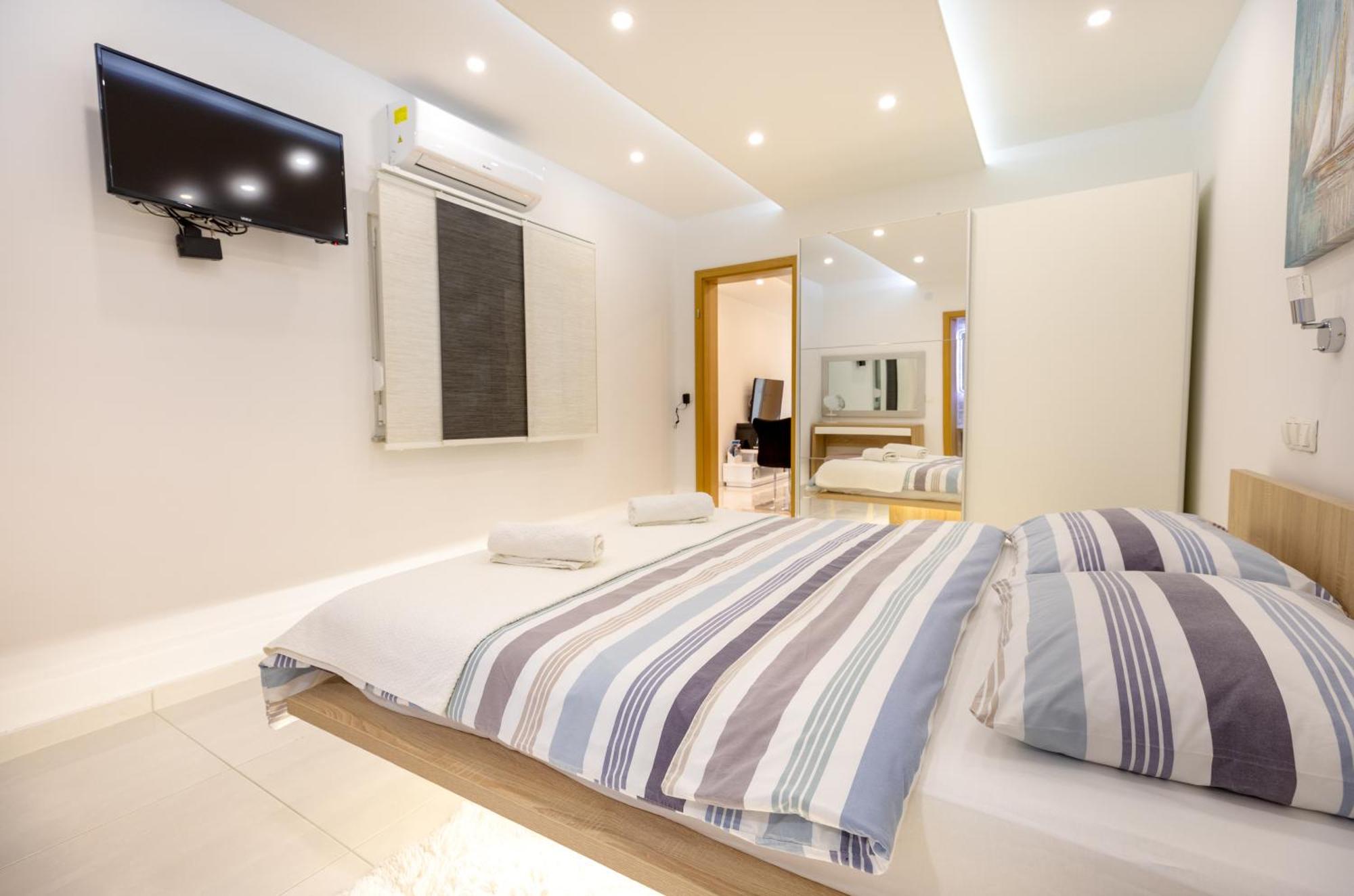 Luxury Apartment Aria Трогир Екстериор снимка