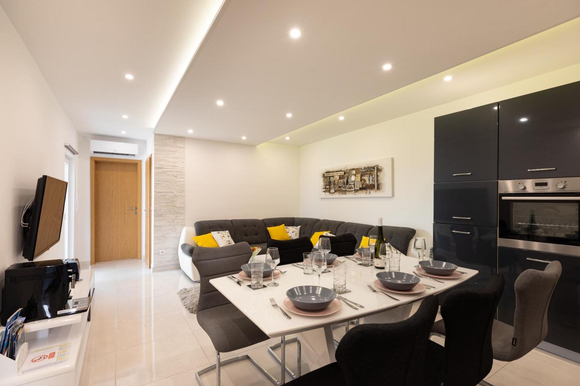 Luxury Apartment Aria Трогир Екстериор снимка